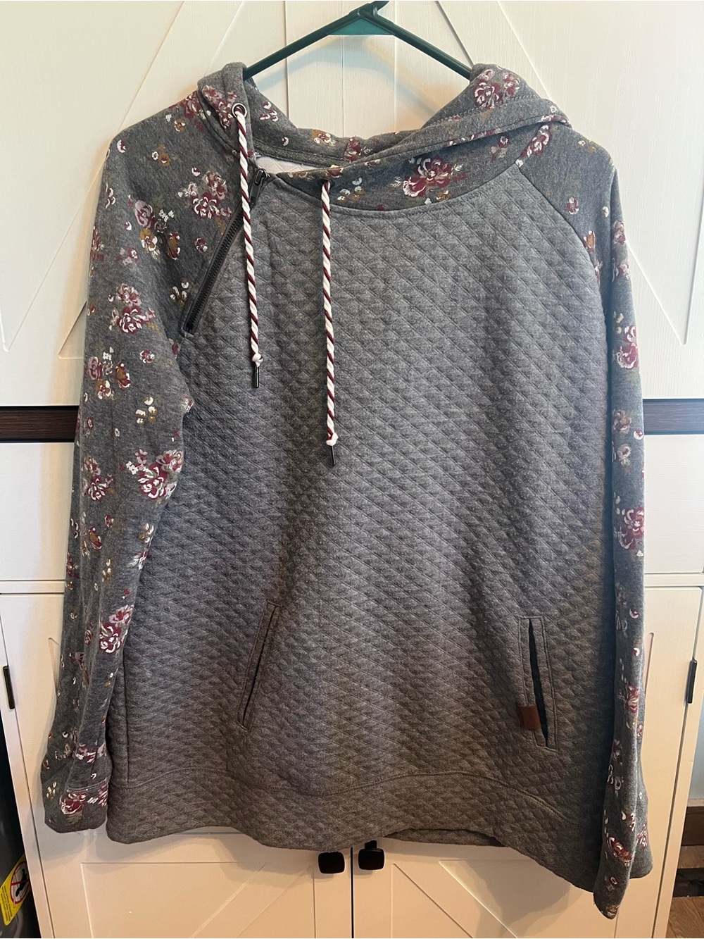 Women’s Maurices Gray Hoodie Sweater with Floral Sleeves